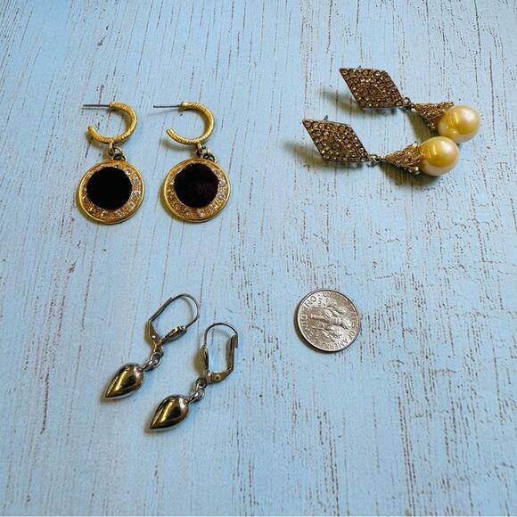 Earring Bundle - Picture 1 of 4